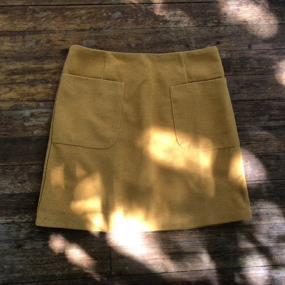**Moved Closets** Mustard Yellow Skirt - Picture 4 of 10